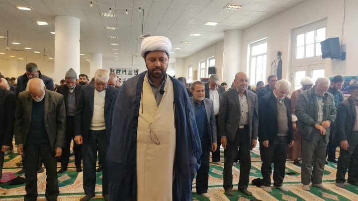 تصاویر/ اقامه نماز جمعه شهر کشکوئیه
