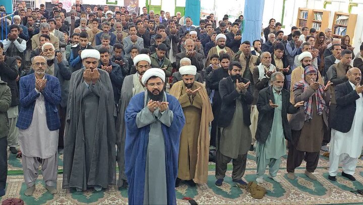 تصاویر/ اقامه نماز جمعه شهر ریگان