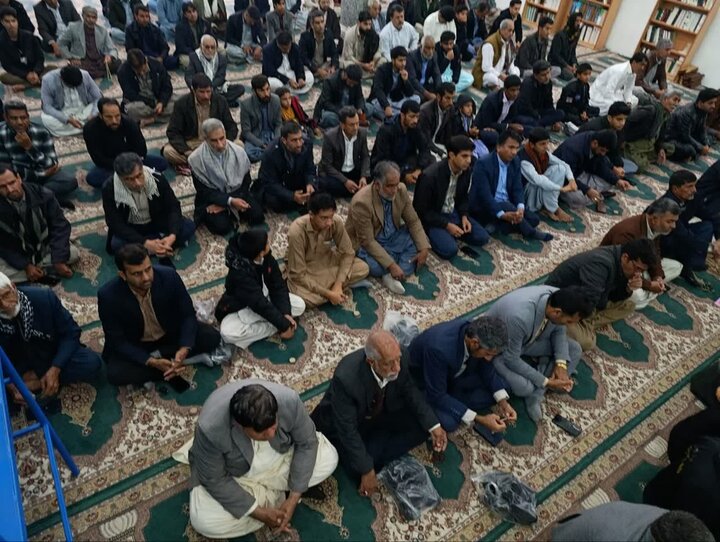 تصاویر/ اقامه نماز جمعه شهر ریگان