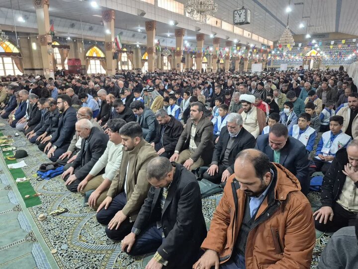 تصاویر/ نماز عبادی سیاسی جمعه در پاکدشت