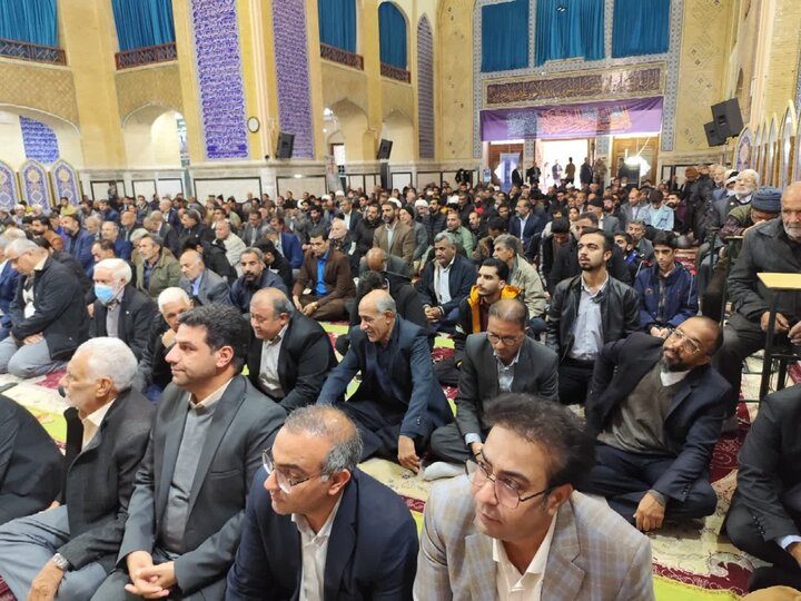 تصاویر/ اقامه نماز جمعه شهر بم