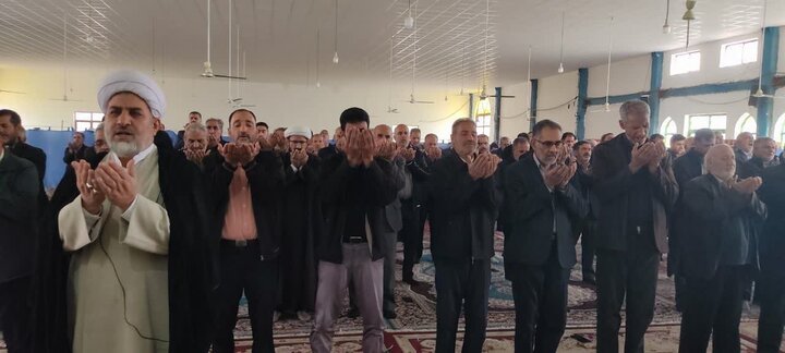 تصاویر/ اقامه نماز جمعه شهر صفائیه