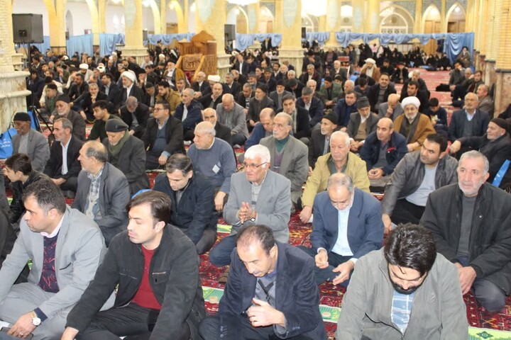 تصاویر/ اقامه نماز جمعه شهرستان بناب