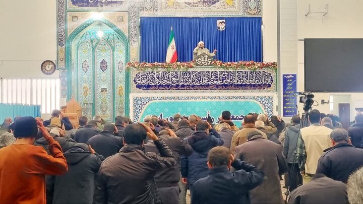 تصاویر/ اقامه نماز جمعه شهر رابر