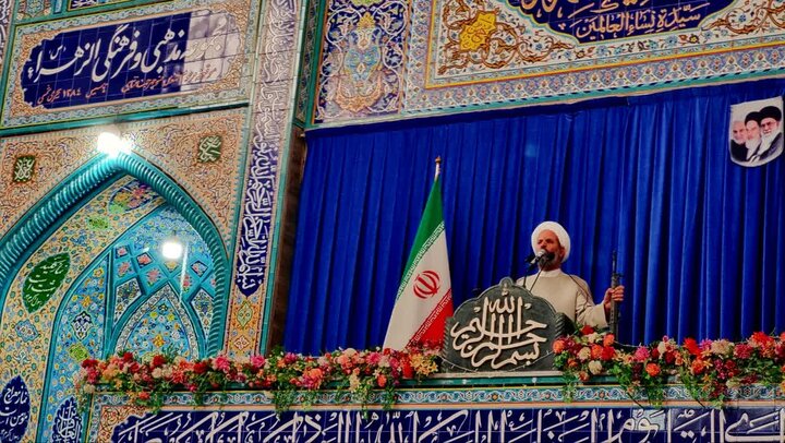 تصاویر/ اقامه نماز جمعه شهر رابر