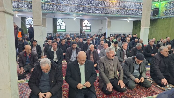 تصاویر/ اقامه نماز جمعه شهرستان ترکمنچای