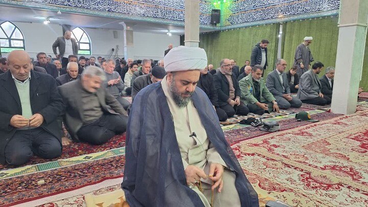 تصاویر/ اقامه نماز جمعه شهرستان ترکمنچای