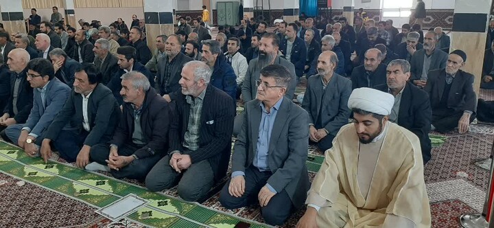 تصاویر/ اقامه نماز جمعه شهرستان دندی
