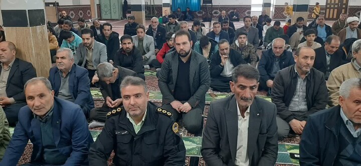 تصاویر/ اقامه نماز جمعه شهرستان دندی