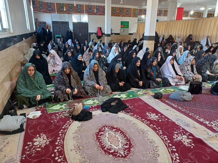 تصاویر/ اقامه نماز جمعه شهرستان دندی