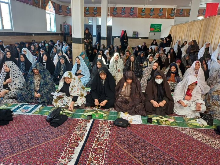 تصاویر/ اقامه نماز جمعه شهرستان دندی