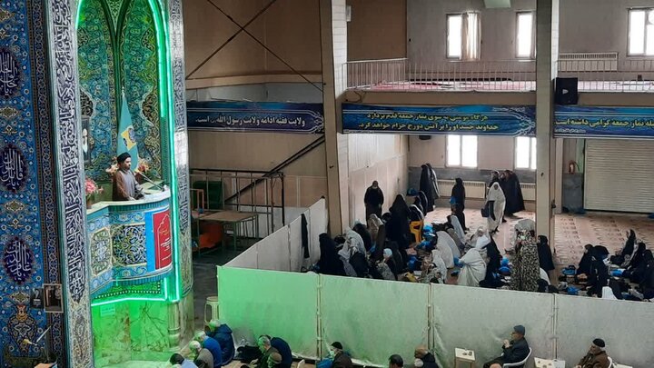 تصاویر/اقامه نماز عبادی سیاسی جمعه در مصلی خمین