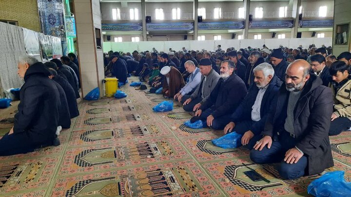 تصاویر/اقامه نماز عبادی سیاسی جمعه در مصلی خمین