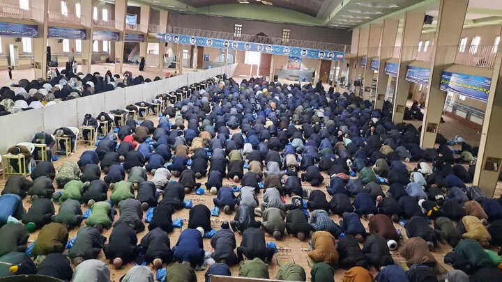 تصاویر/اقامه نماز عبادی سیاسی جمعه در مصلی خمین