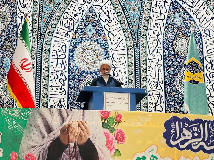 تصاویر/اقامه نماز عبادی سیاسی جمعه در مصلی امام علی (ع)ساوه