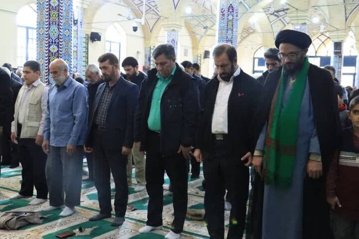 تصاویر/ اقامه نماز جمعه شهر ماهان