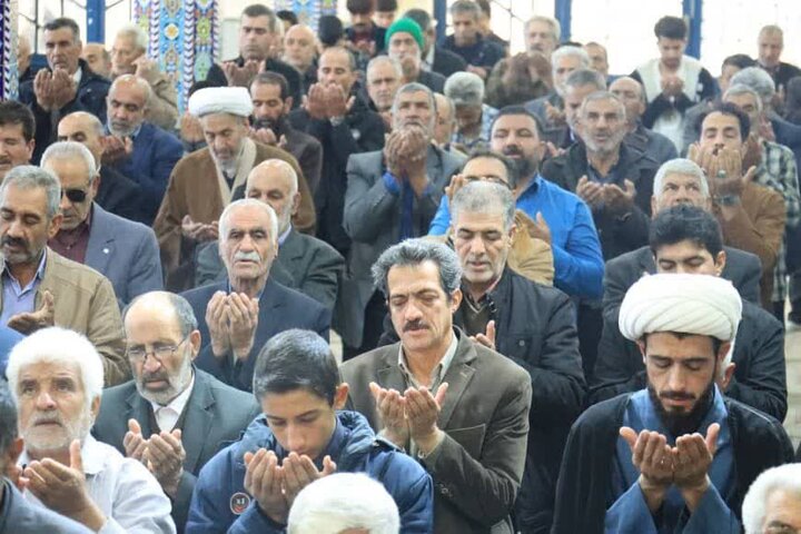 تصاویر/ اقامه نماز جمعه شهر ماهان