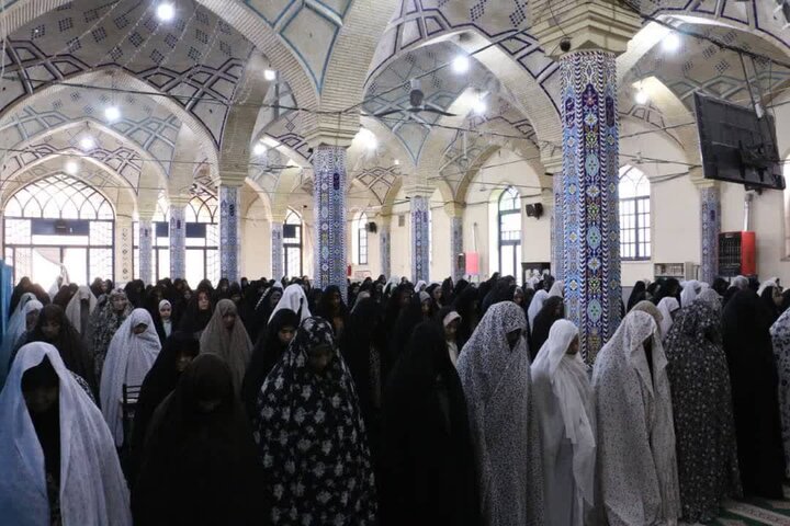 تصاویر/ اقامه نماز جمعه شهر ماهان