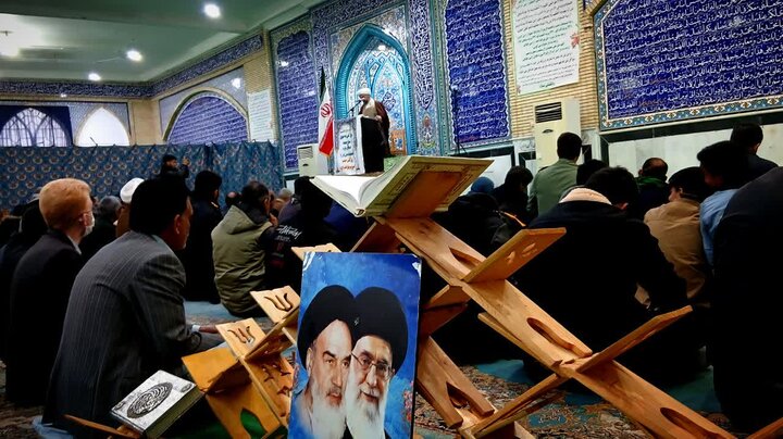 تصاویر/ اقامه نماز جمعه شهر فهرج