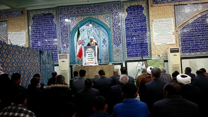 تصاویر/ اقامه نماز جمعه شهر فهرج