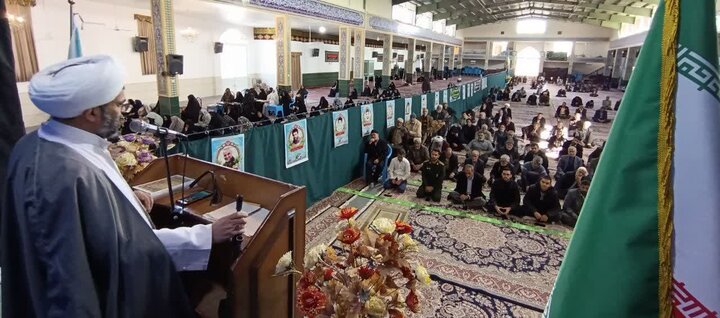 تصاویر/ اقامه نماز جمعه شهر زنگی‌آباد