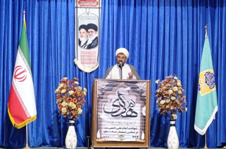 تصاویر/ اقامه نماز جمعه شهر زنگی‌آباد