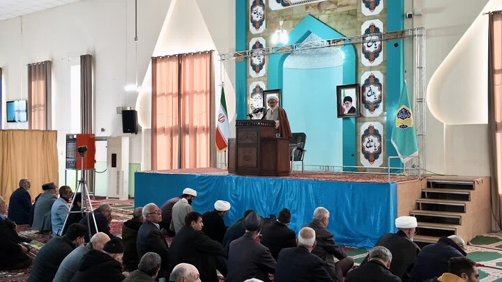 تصاویر/ اقامه نماز جمعه شهرستان هادیشهر