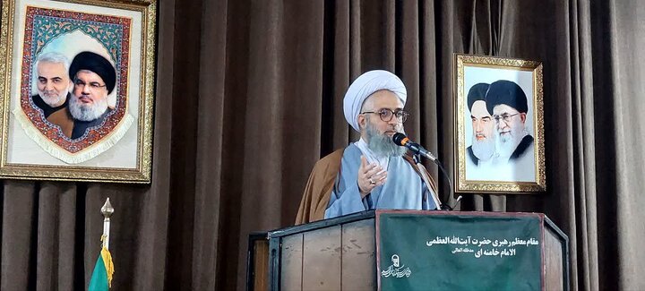 تصاویر/ اقامه نماز جمعه شهر شهداد