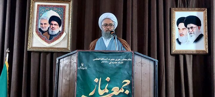 تصاویر/ اقامه نماز جمعه شهر شهداد