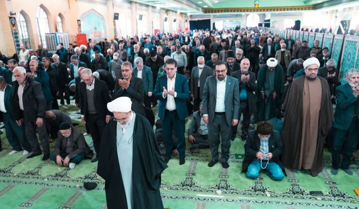 تصاویر/ اقامه نماز جمعه شهر سیرجان