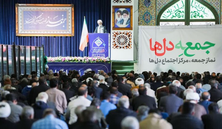 تصاویر/ اقامه نماز جمعه شهر سیرجان