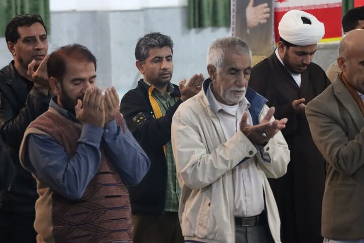 تصاویر/ اقامه نماز جمعه شهر قلعه‌گنج