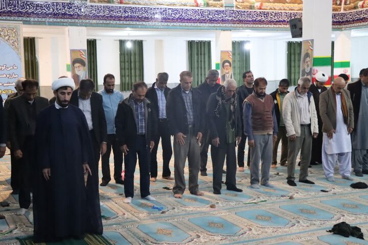 تصاویر/ اقامه نماز جمعه شهر قلعه‌گنج