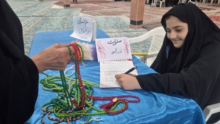 تصاویر/ نمازجمعه عبادی سیاسی جمعه آران وبیدگلتصاویر/