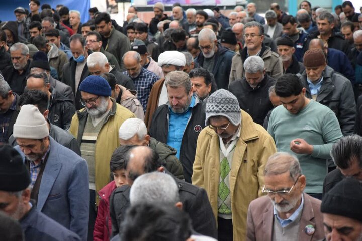 تصاویر/ نمازجمعه عبادی سیاسی جمعه آران وبیدگلتصاویر/