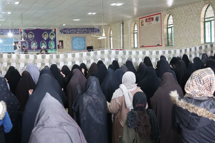 تصاویر/ اقامه نماز جمعه شهر زیدآباد