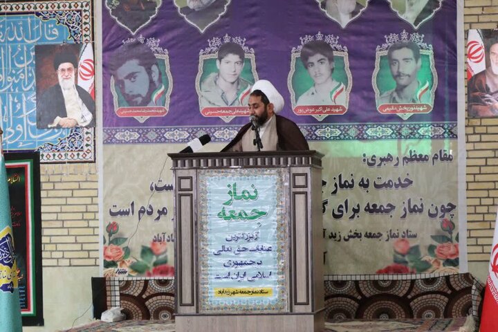 تصاویر/ اقامه نماز جمعه شهر زیدآباد