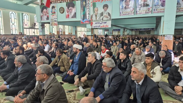 تصاویر/ اقامه نماز جمعه شهرستان پارس آباد