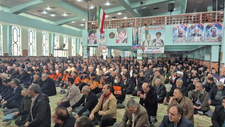 تصاویر/ اقامه نماز جمعه شهرستان پارس آباد