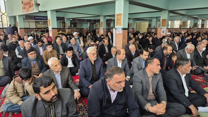 تصاویر/ اقامه نماز جمعه شهرستان پارس آباد