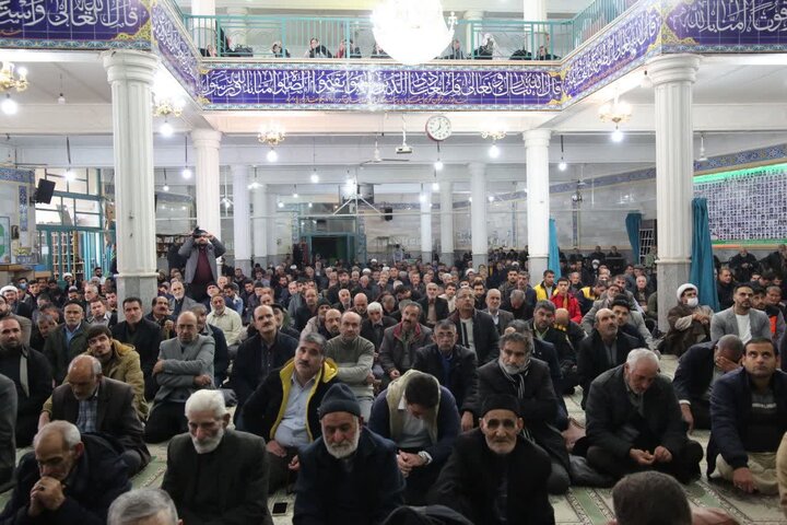 تصاویر / اقامه نماز جمعه در مصلی های شهرستان های استان همدان