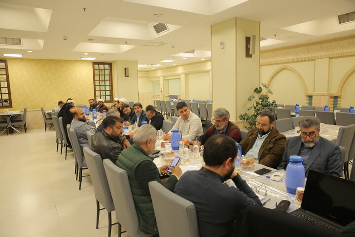 مشہد؛ پانچویں بین الاقوامی اربعین کانفرنس اختتام پذیر: اربعین، مکمل طور پر عوامی تحریک ہے، مقررین