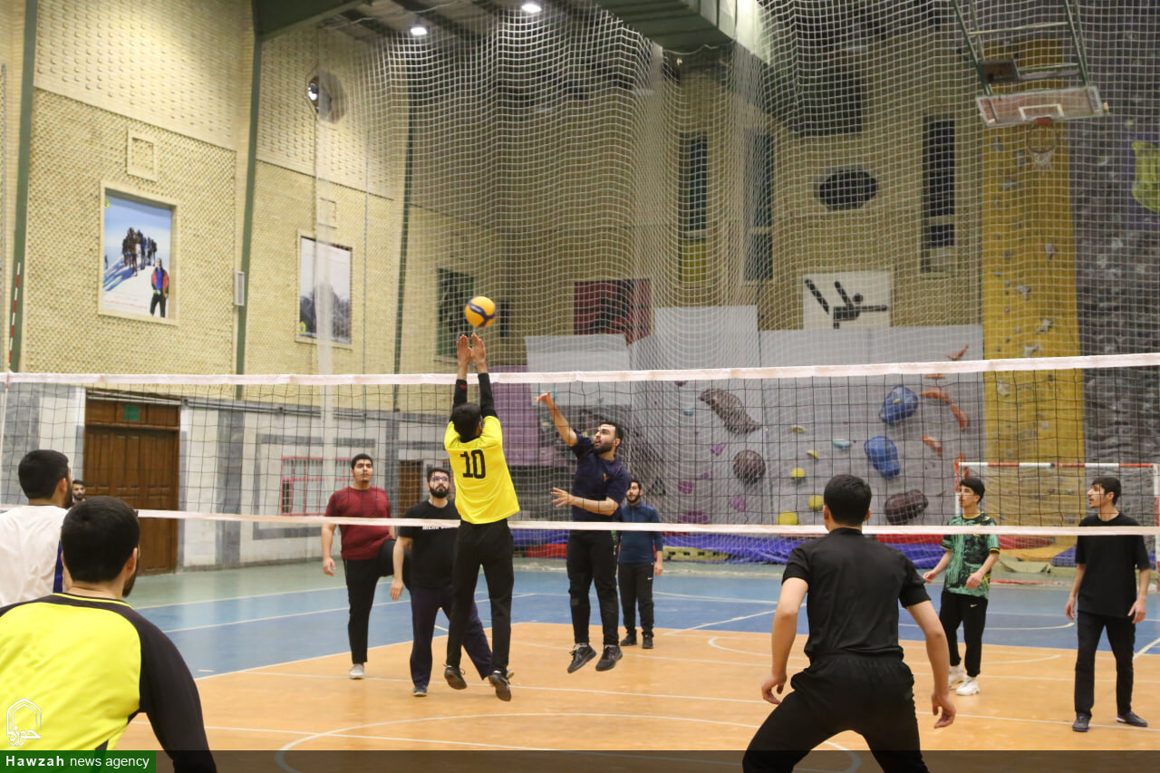 تصاویر/ برگزاری مسابقات والیبال جشنواره فرهنگی ورزشی طلاب و روحانیون استان خوزستان