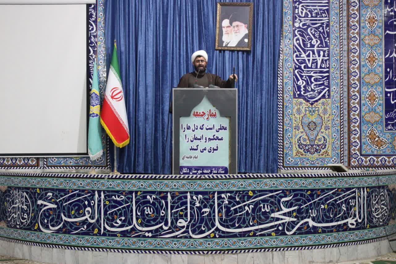 نماز، محور آرامش فردی و اجتماعی است