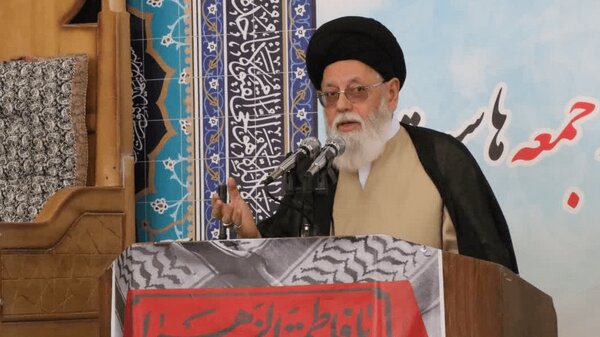 دولت واردات مایحتاج مردم را از انحصار خارج کند