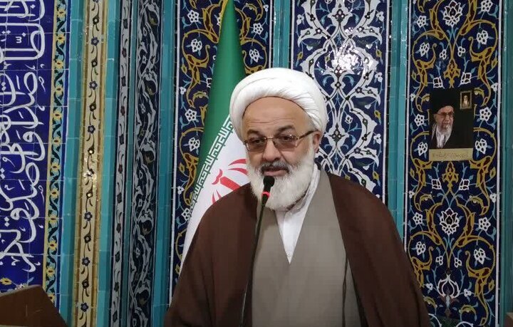 پیوند مردم با روحانیت گسستنی نیست