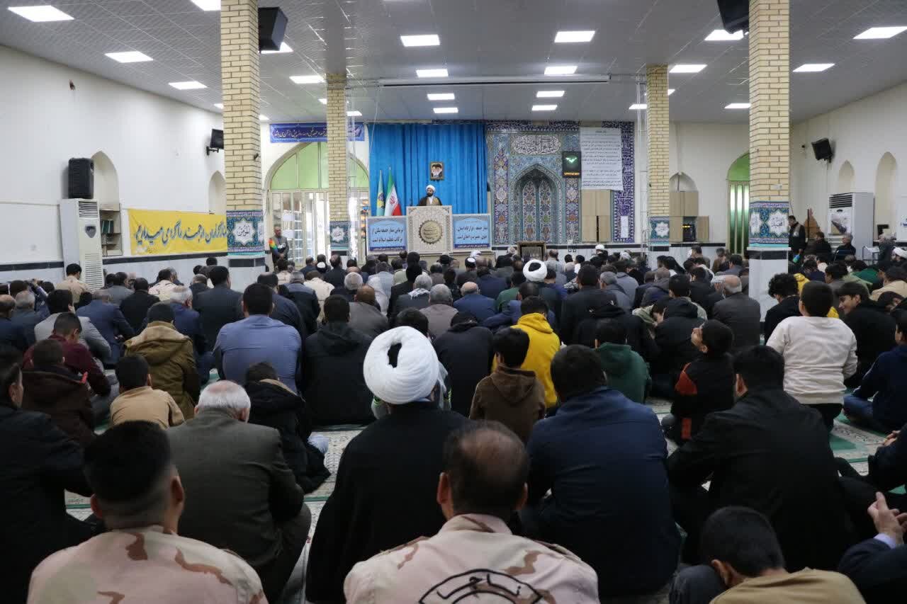 تصاویر/ اقامه نماز جمعه در شهرستان دهلران