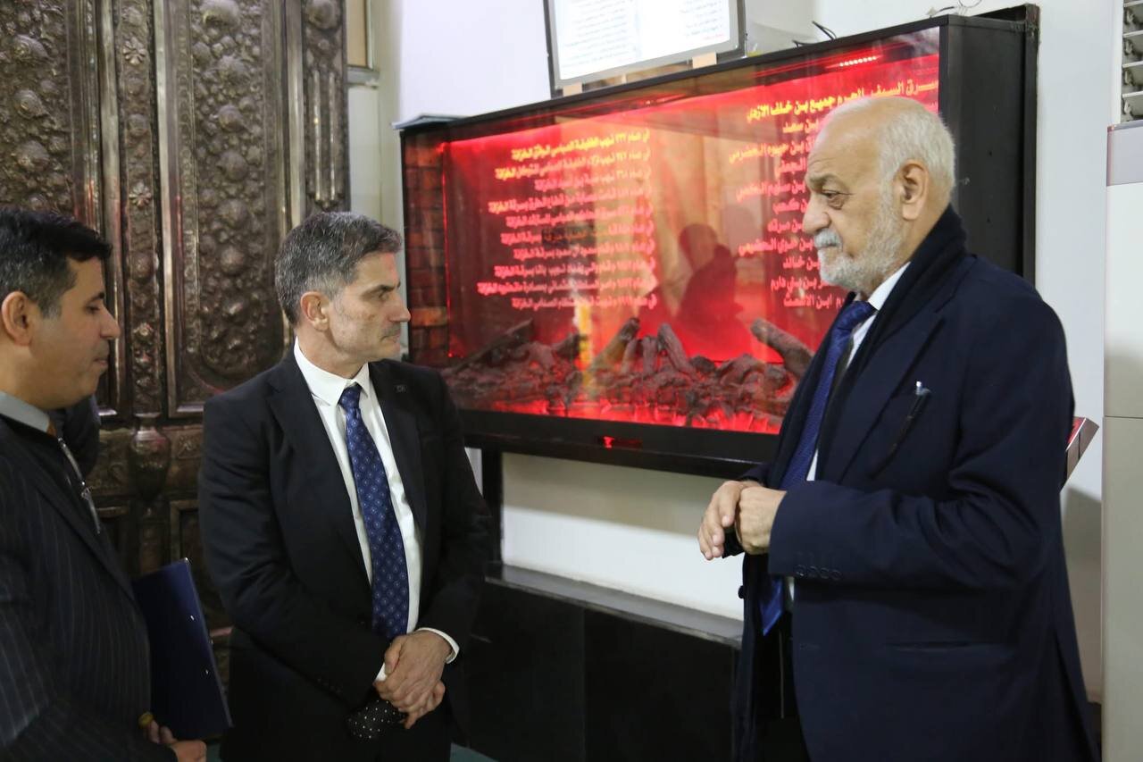 EU Ambassador visits Holy Shrine of Imam Hussain, reviews its service and humanitarian projects