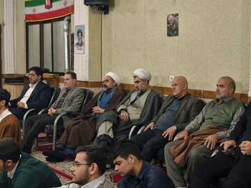 تصاویر/ محفل انس با قرآن با حضور قاریان ممتاز کشوری در آستانه اشرفیه