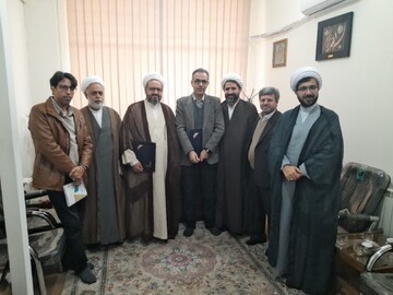 تفاهم‌نامه همکاری مشترک حوزه علمیه و دانشگاه فرهنگیان کرمان امضا شد+عکس